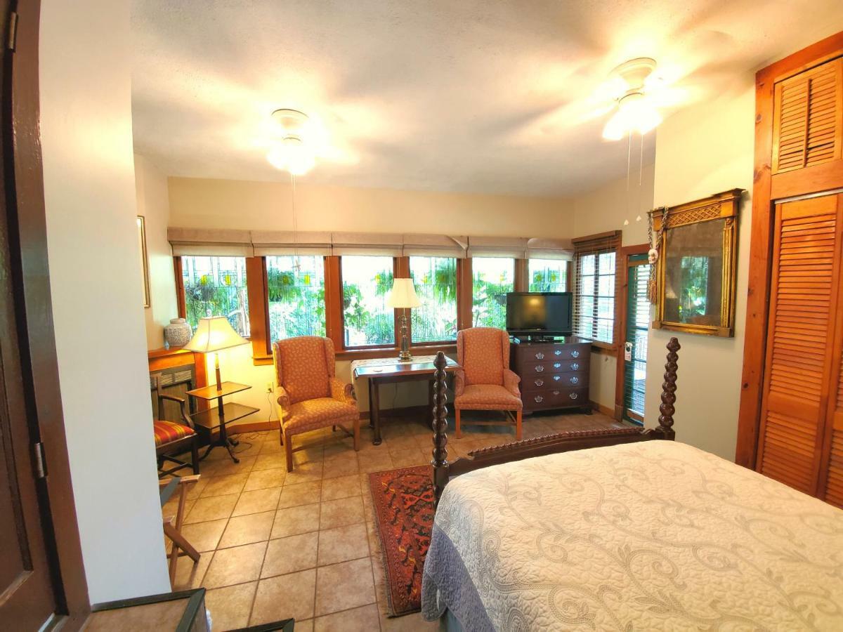 Lions Inn Bed & Breakfast Новый Орлеан Экстерьер фото